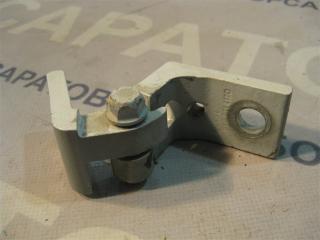 Петля двери нижняя передняя правая Skoda Octavia A5 2013