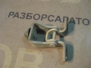 Петля крышки багажника левая Skoda Octavia A5 2013