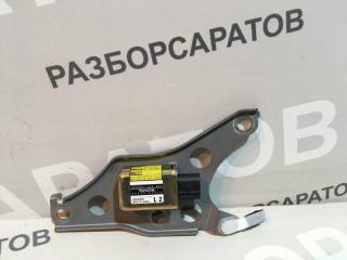 Запчасть датчик подушки безопасности левый Toyota Camry 2004