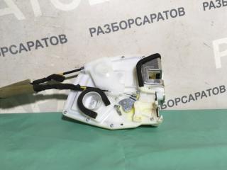 Замок двери задний правый Suzuki Swift 2010