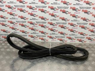 Уплотнитель двери задний правый Honda CR-V 2010