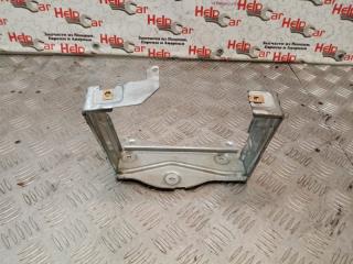 Запчасть кронштейн Mercedes-Benz M-Class 2004