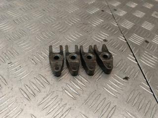 Крепление форсунки Honda CR-V 2010