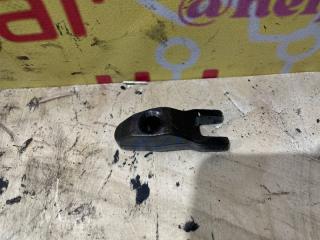 Фото запчасти крепление форсунки Hyundai ix35 2012 контрактная запчасть Запчасть крепление форсунки Hyundai ix35 2012