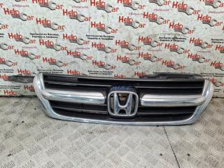 Решетка радиатора Honda CR-V 2004