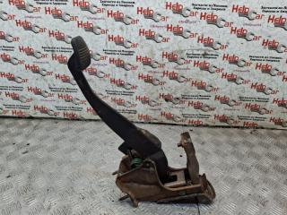 Запчасть педаль ручника Nissan Navara 2009