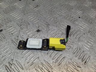 Фото запчасти датчик удара Volkswagen TOUAREG 2006 контрактная запчасть Запчасть датчик удара Volkswagen TOUAREG 2006