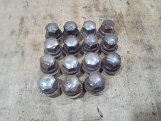 Запчасть болт колеса Ford Focus 2011