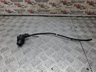 Фото запчасти насос омывателя стекла Mazda CX-7 2010 контрактная запчасть Запчасть насос омывателя стекла Mazda CX-7 2010