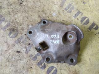 Запчасть кронштейн двигателя левый BMW 5-СЕРИЯ E60/E61  2003-2009