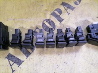 Блок кнопок LAND CRUISER 200 2008-2021 2013 4.5 1vdftv 235л/с diesel turbo Блок кнопок LAND CRUISER 200 2008-2021 2013 4.5 1vdftv 235л/с diesel turbo
