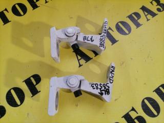 Фото запчасти петля двери SKODA RAPID 2013-2020 2015 Б/У запчасть Запчасть петля двери SKODA RAPID 2013-2020 2015