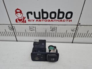 Разъем USB Jeep Cherokee V 2015