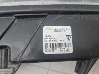 Дневной ходовой огонь правый Cayenne 2018 3