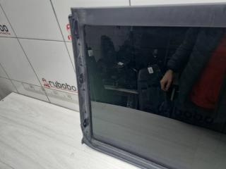 Стекло люка заднее Macan