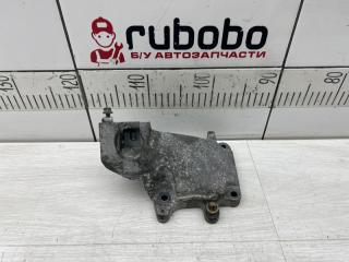 Запчасть кронштейн опоры двигателя правый Mercedes-Benz GL 2014