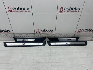 Внутренние накладки порогов BMW 5 2012 контрактная Внутренние накладки порогов BMW 5 2012