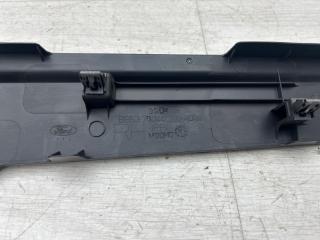 Обшивка стойки передняя правая Explorer 2012 U502 T35PDED