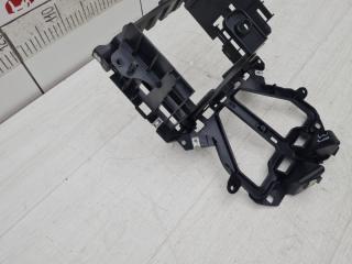 Кронштейн магнитолы Coupe 2013 R58 N18B16C