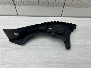 Кронштейн уплотнителя капота правый BMW X1 F48 B46A20B