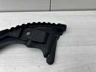 Кронштейн уплотнителя капота правый X1 2016 F48 B46A20B