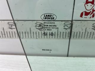 Стекло переднее правое Range Rover 2010 L322 368DT Стекло переднее правое Range Rover 2010 L322 368DT