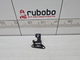 Крючок капота Land Rover DISCOVERY 4 2010