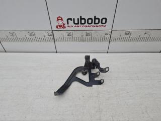 Кронштейн крыла правый BMW 5 2012 контрактная Кронштейн крыла правый BMW 5 2012