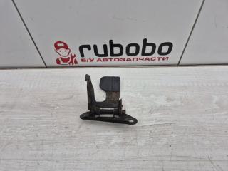 Крючок капота Land Rover Range Rover 2010