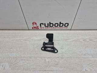 Крючок капота Land Rover Range Rover 2008