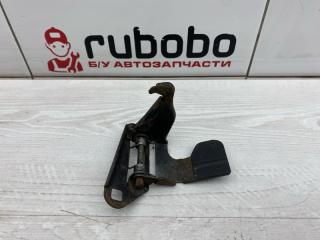 Крючок капота Land Rover DISCOVERY 4 2010