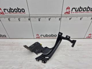 Кронштейн заднего бампера левый Land Rover Evoque 2012