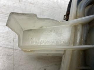 Бачок расширительный Range Rover 2012 L322 448DT Бачок расширительный Range Rover 2012 L322 448DT