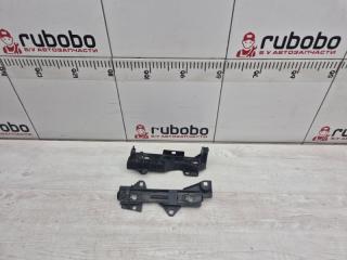 Кронштейн фары правый Land Rover DISCOVERY 4 2013 контрактная Кронштейн фары правый Land Rover DISCOVERY 4 2013