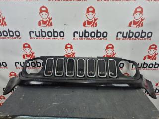 Решетка радиатора Jeep Renegade 2016