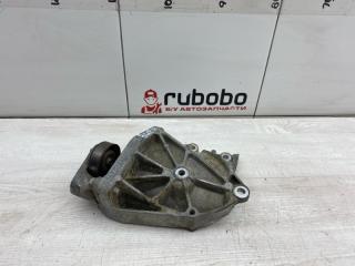 Кронштейн компрессора кондиционера Cadillac Escalade 2008