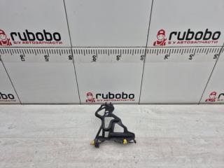 Кронштейн крыла правый BMW 7 2014 контрактная Кронштейн крыла правый BMW 7 2014