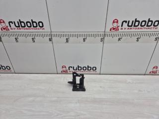 Запчасть крючок капота Mercedes-Benz GL 2012