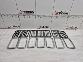 Решетка радиатора Jeep Grand Cherokee 2015