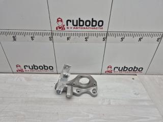 Запчасть опорный кронштейн привода Volvo XC60 2018