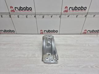 Запчасть опорный кронштейн привода Volvo XC60 2018