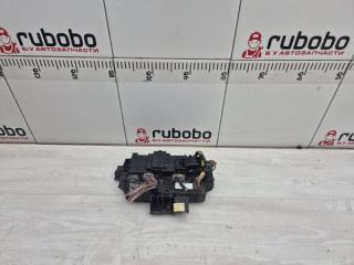 Блок предохранителей Ford Explorer 2011