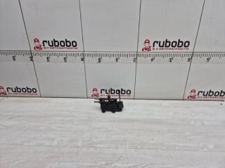 Клапан пневмоподвески Land Rover Range Rover 2010