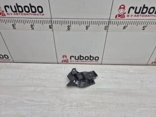 Кронштейн крыла левый Land Rover Range Rover 2010 контрактная Кронштейн крыла левый Land Rover Range Rover 2010