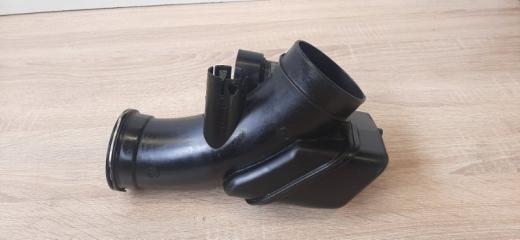 Патрубок воздушного фильтра BMW 3-Series 2018-2023 контрактная Патрубок воздушного фильтра BMW 3-Series 2018-2023