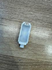 Фото запчасти плафон салонный Volkswagen Touareg 2018-2023 контрактная запчасть Запчасть плафон салонный Volkswagen Touareg 2018-2023