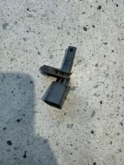 Фото запчасти датчик abs задний правый Volkswagen Teramont 2017-2023 контрактная запчасть Запчасть датчик abs задний правый Volkswagen Teramont 2017-2023