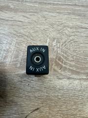 Фото запчасти разъем aux / usb Volkswagen Tiguan 2007-2018 контрактная запчасть Запчасть разъем aux / usb Volkswagen Tiguan 2007-2018