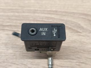 Разъем AUX / USB BMW X5 2006-2013