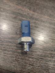 Запчасть датчик давления масла Audi Q5 2008-2017